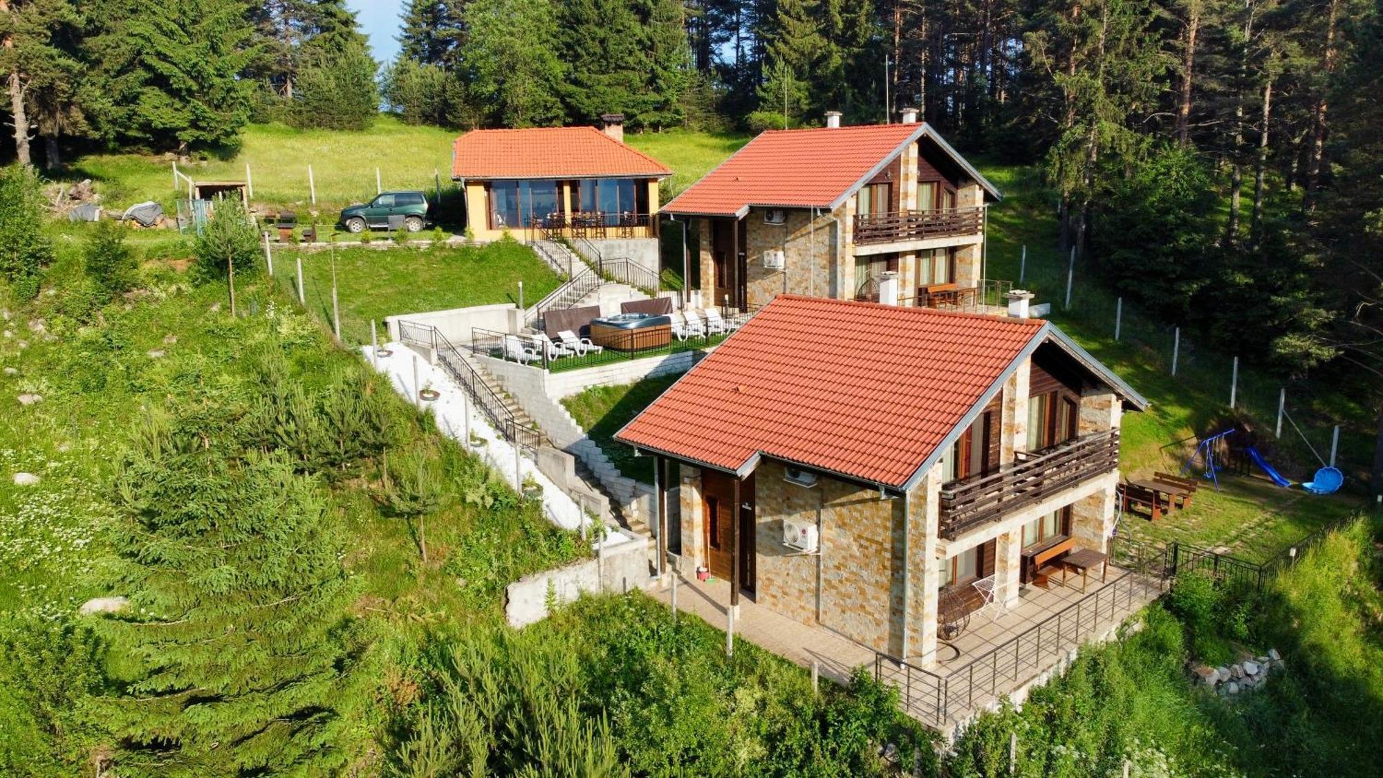 Къщи За Гости Фантазия Dospat Exteriör bild